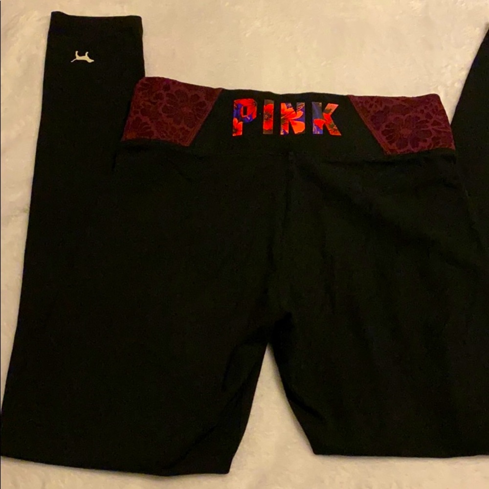VS Pink yoga pants